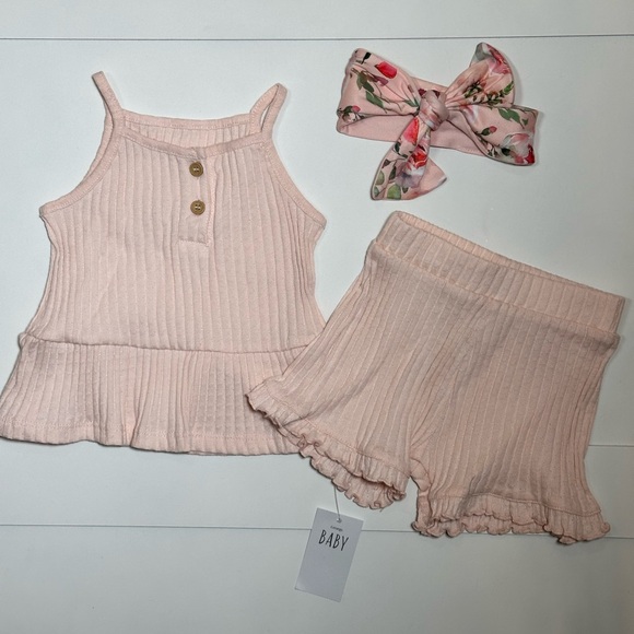 NWT Baby Girls’ Blush Pink Ribbed Ruffle Tank Top & Shorts Set Size 9-12M - Picture 1 of 7